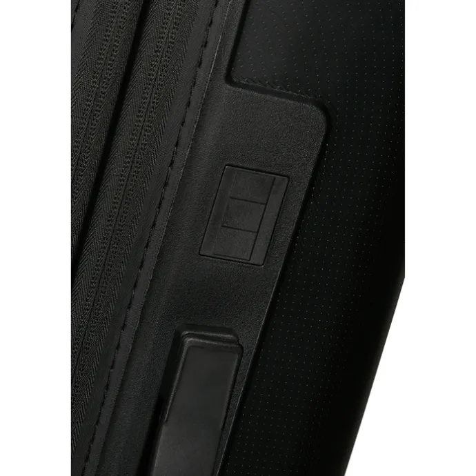 American Tourister Dashpop Spinner 55 Exp true black