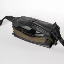 Aunts & Uncles Ishikari RE Hipbag black