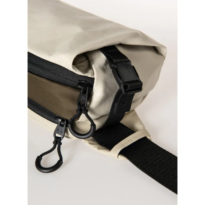 Aunts & Uncles Ishikari RE Hipbag dust