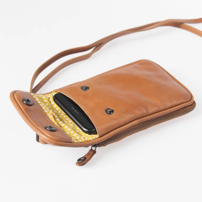 Aunts & Uncles Jamies Orchard Cloudberry Phone Bag cognac