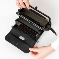 Aunts & Uncles Mrs. Whoopie Pie Shoulderbag / Clutch black smoke