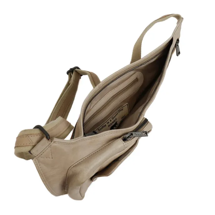 Bear Design Han Crossbody feather
