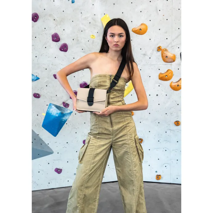 Bold Banana Beyond Bold Crossbody topaz