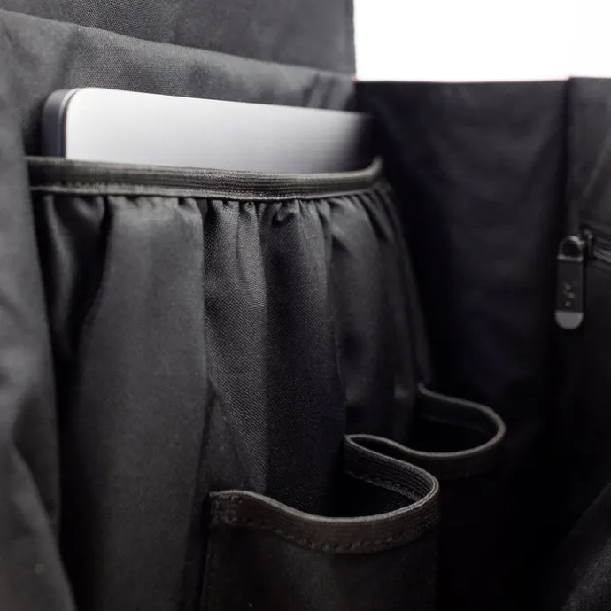 Bold Banana Beyond Bold Envelope Backpack obsidian