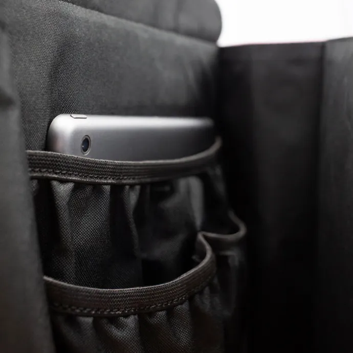 Bold Banana Beyond Bold Envelope Mini Backpack metal-black