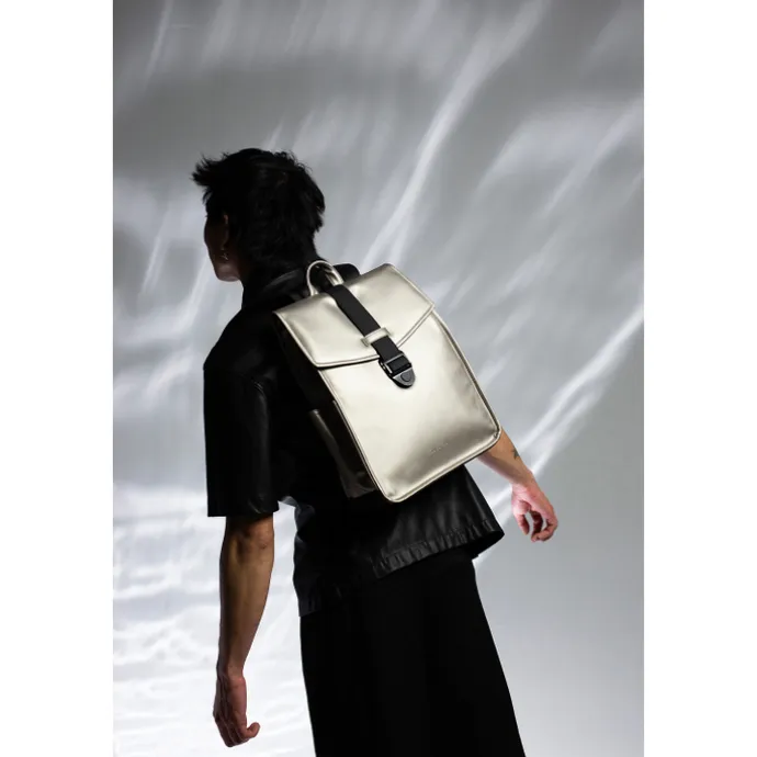 Bold Banana Beyond Bold Envelope Backpack gold-black
