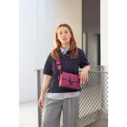 Bold Banana Crossbody M magenta-magenta