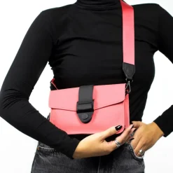 Bold Banana Crossbody S coral crow