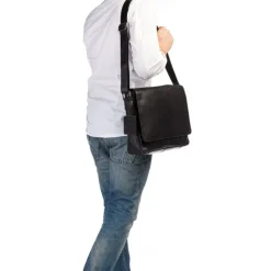 Burkely Vintage Juul Messenger Bag black