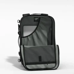 CabinZero Classic Plus 42L absolute black