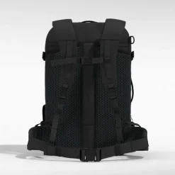 CabinZero Classic Pro 42L absolute black