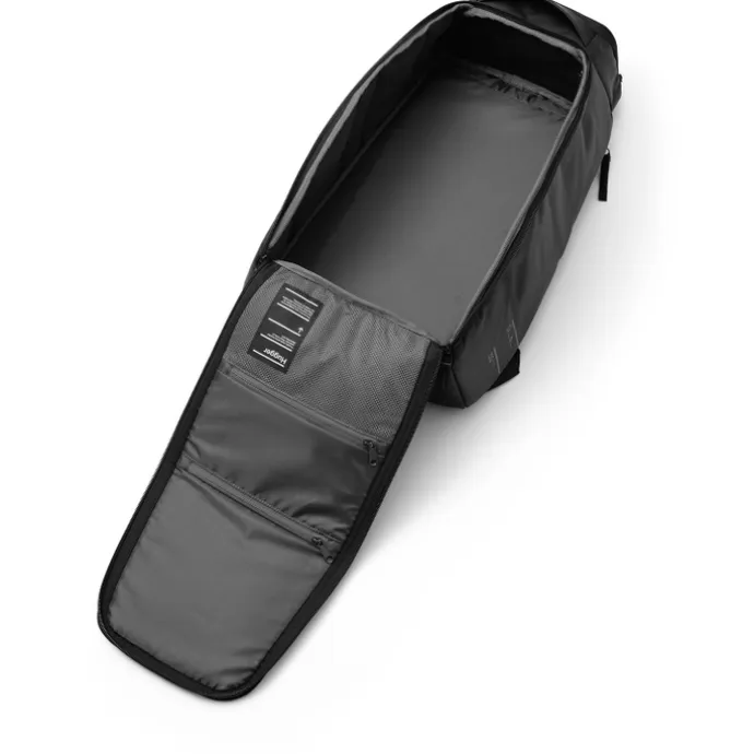 Db Journey Hugger Backpack 30L blue hour