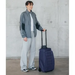 Db Journey Hugger Roller Bag Carry-on 40L blue hour