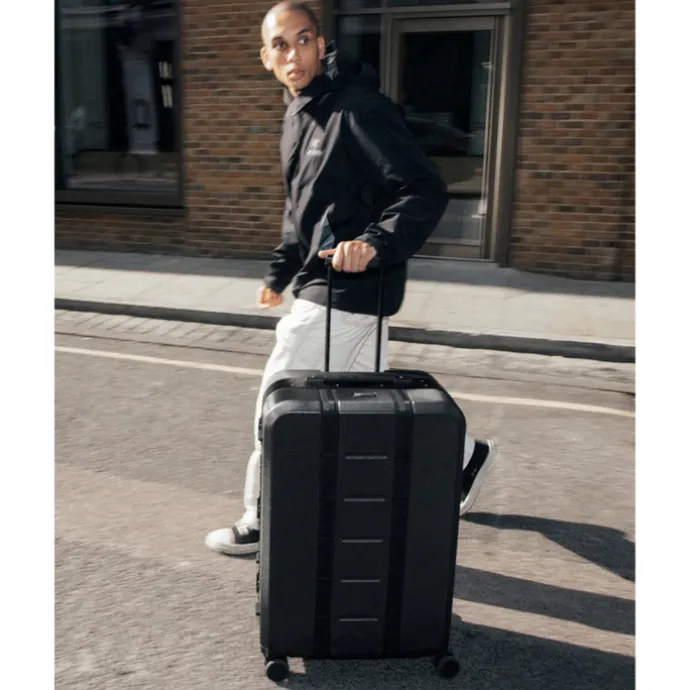 DB Journey Ramverk Pro Check-in Luggage Large black out