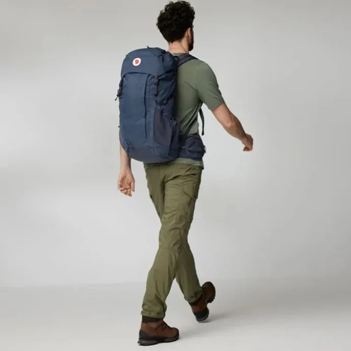 Fjallraven Abisko Hike 35 S/M navy