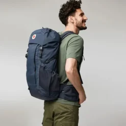 Fjallraven Abisko Hike 35 S/M navy
