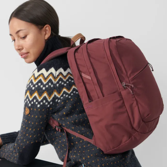 Fjallraven Raven 28 deep patina