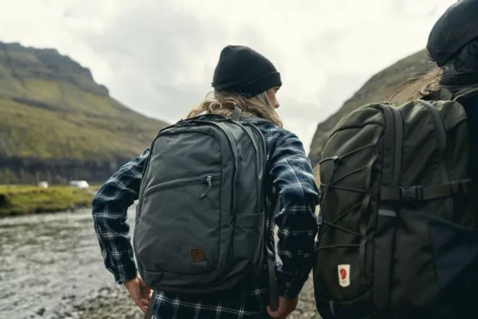 Fjallraven Raven 28 deep patina