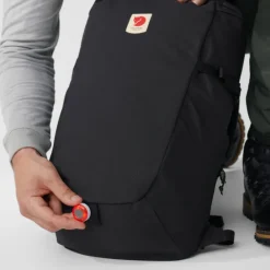 Fjallraven Ulvo Rolltop 30 black