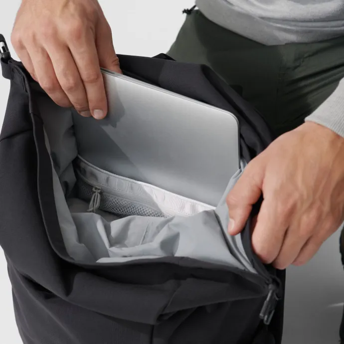 Fjallraven Ulvo Rolltop 30 black