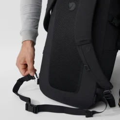 Fjallraven Ulvo Rolltop 30 black