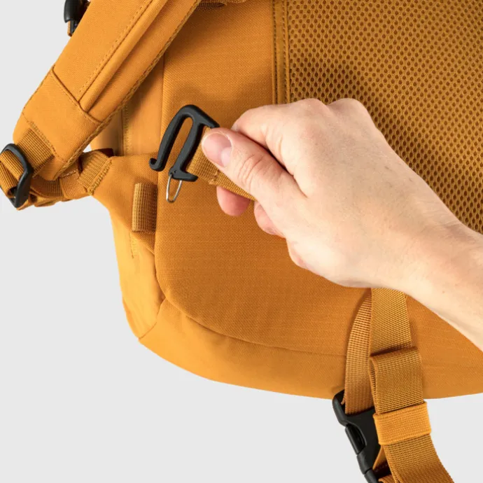 Fjallraven Ulvo Rolltop 30 red gold