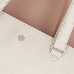 FMME. Caithy 15.6 cream