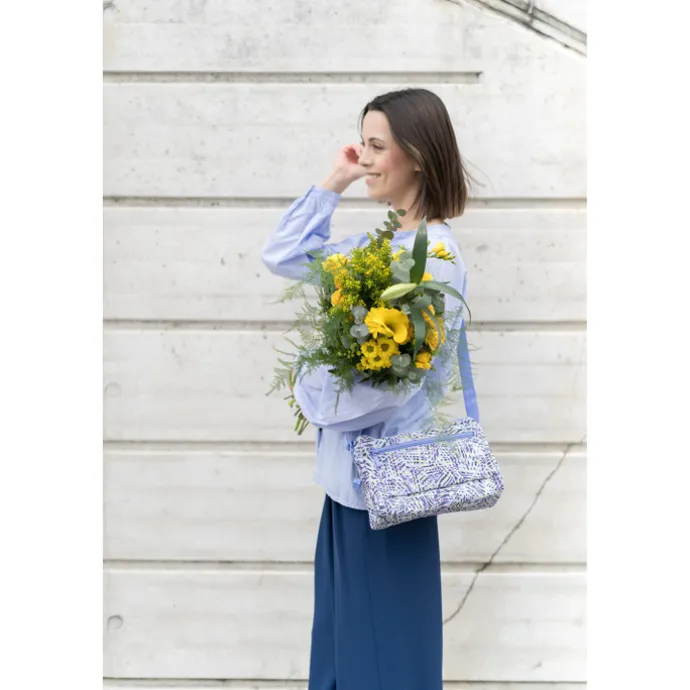 Hedgren Eye RFID Shoulder Bag Medium jacaranda blue
