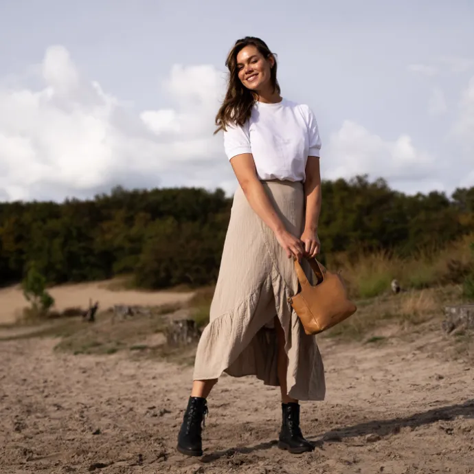 Hide & Stitches Earth Shopper sand