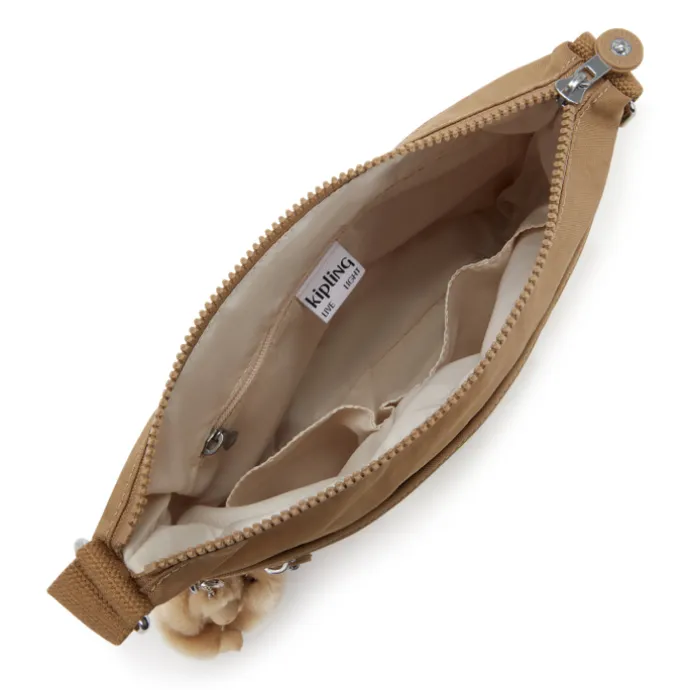 Kipling Arto early tan