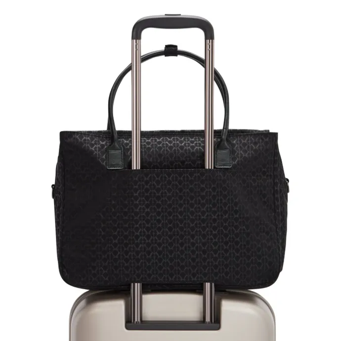 Kipling Superworker signature emb
