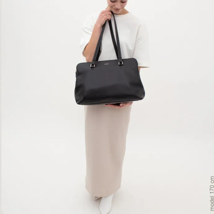LouLou Essentiels Olivia black
