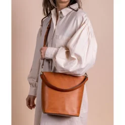 O My Bag Bobbi Bucket Bag Maxi cognac