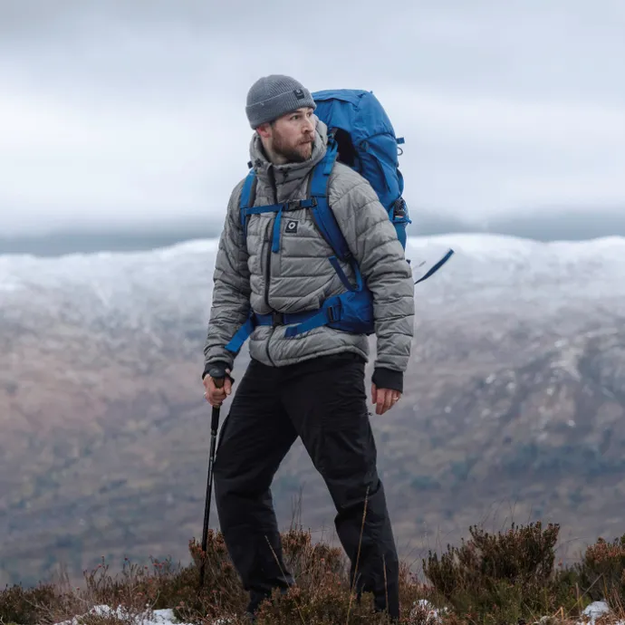 Osprey Rook 50 dark charcoal/silver lining