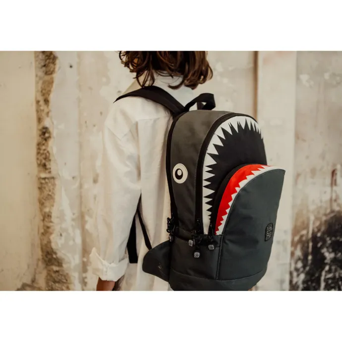 Pick & Pack Shark Shape Backpack M anthracite