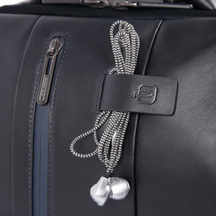 Piquadro Urban Fast-check PC Backpack with iPad Compartment black