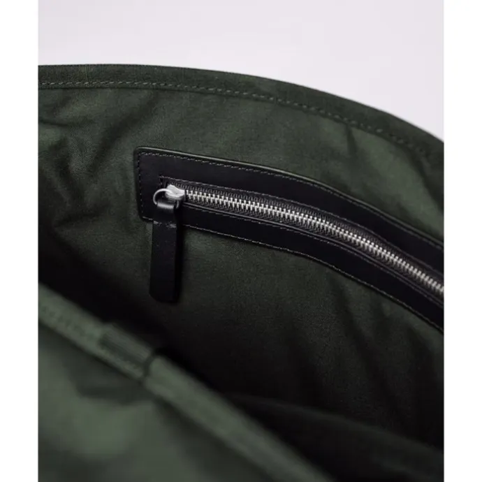 Sandqvist Everyday Messenger Bag dark green