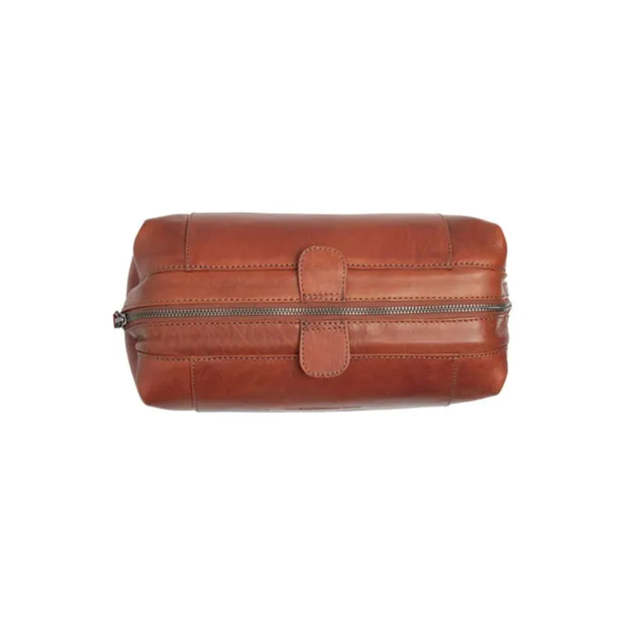 The Chesterfield Brand Biassa Toilet bag cognac