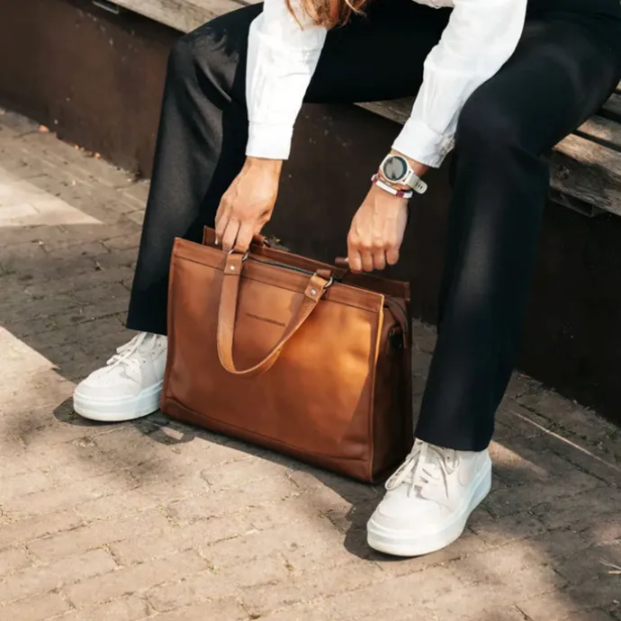 The Chesterfield Brand Manly Shopper cognac