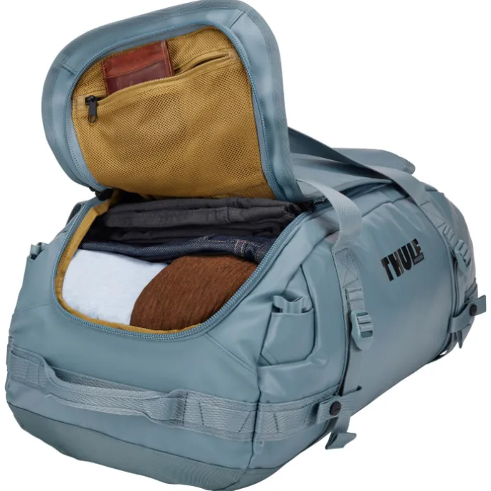 Thule Chasm Duffel 40L pond