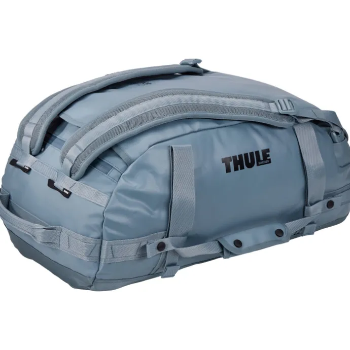 Thule Chasm Duffel 40L pond