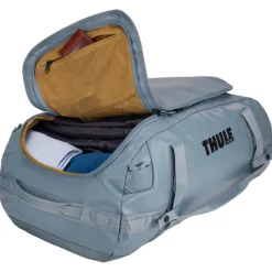 Thule Chasm Duffel 70L pond