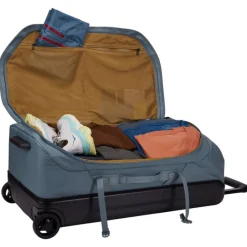 Thule Chasm Rolling Duffel pond