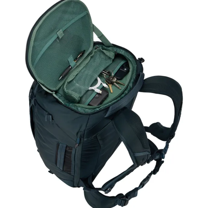 Thule Landmark Travel Pack 40L darkest blue