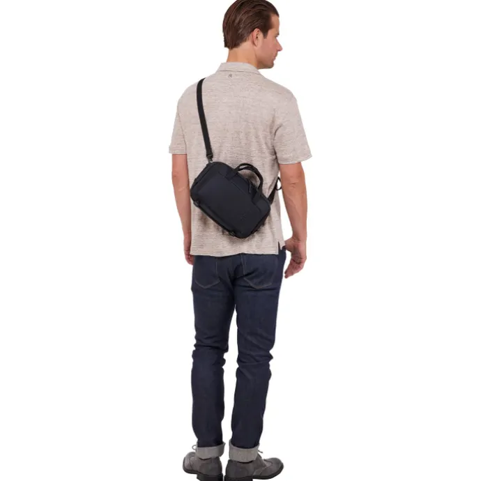 Thule Subterra 2 Crossbody 5 L black