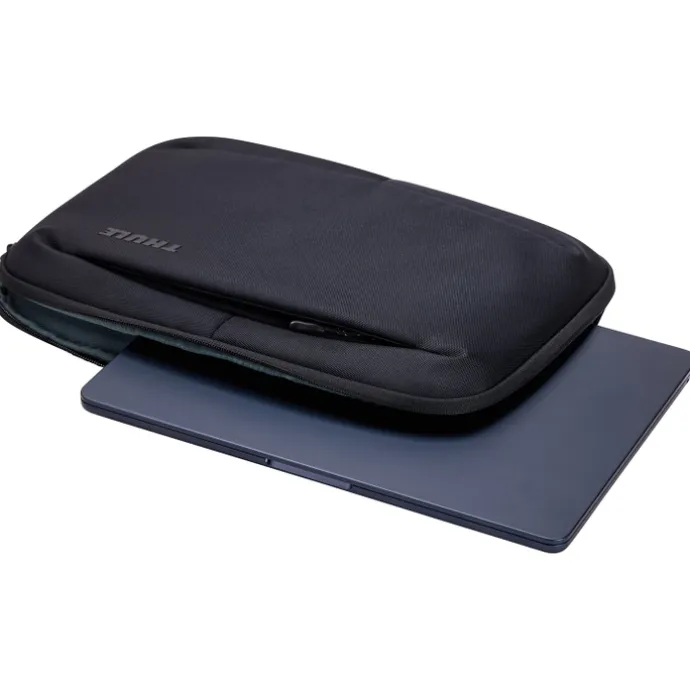 Thule Subterra 2 MacBook Air Sleeve 13" black
