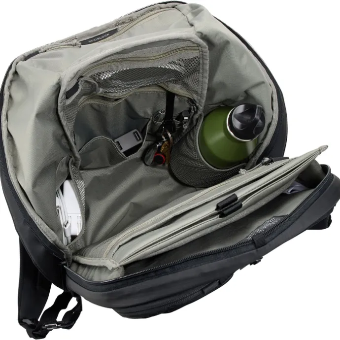 Thule Tact Backpack 21L black
