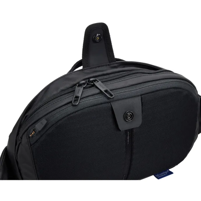 Thule Tact Crossbody 5L black