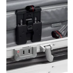 TUMI 19 Degree Aluminium International Expandable Carry-On silver