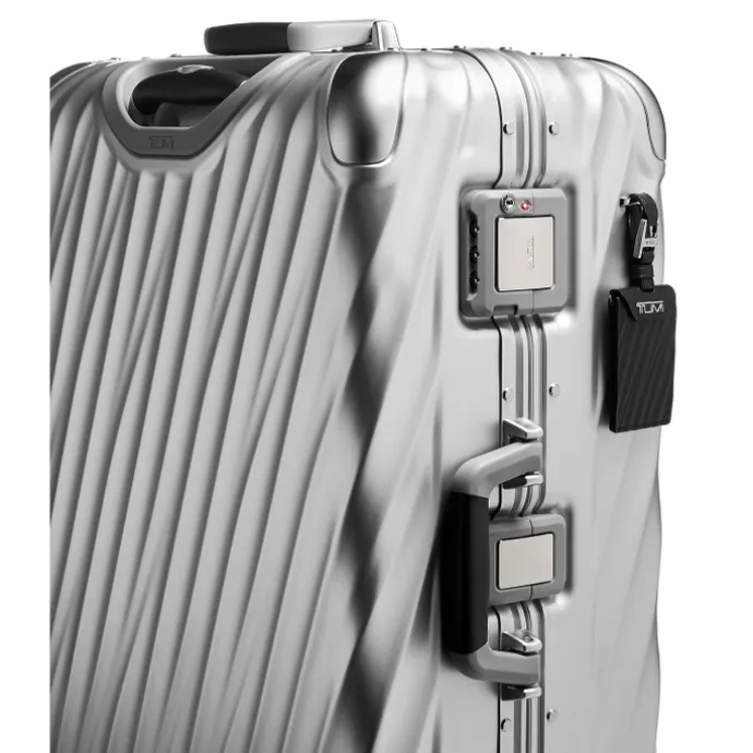 TUMI 19 Degree Aluminium Short Trip Packing Case silver